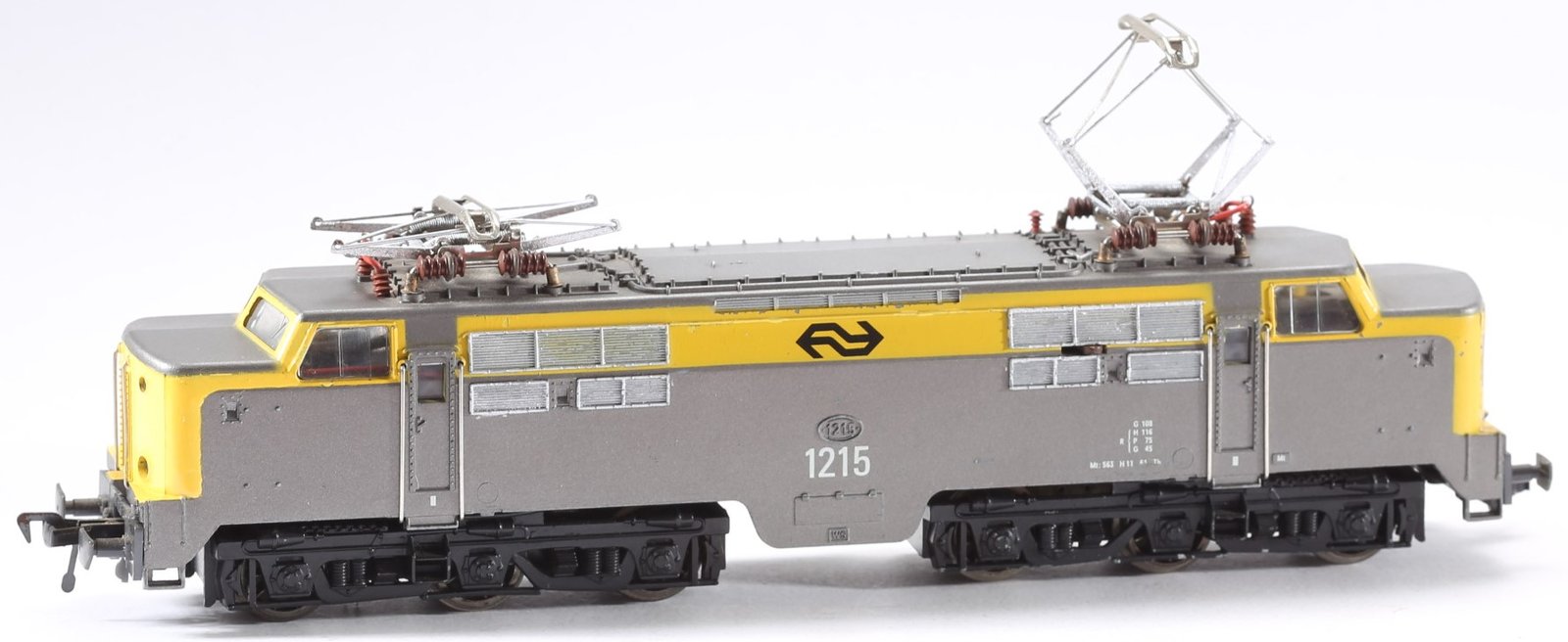 kallistoys-auctions-auktionen-antique-vintage-toys-antik-historisch-spielzeug-fleischmann-germany-train-eisenbahn-h0-electric-loco-ellok-nederlandse-spoorwegen-series-1215-geel-grijs-4372-2a.jpg