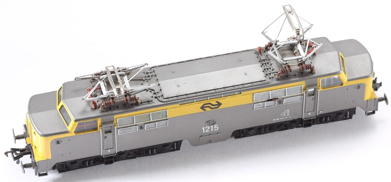 kallistoys-auctions-auktionen-antique-vintage-toys-antik-historisch-spielzeug-fleischmann-germany-train-eisenbahn-h0-electric-loco-ellok-nederlandse-spoorwegen-series-1215-geel-grijs-4372-2b.jpg