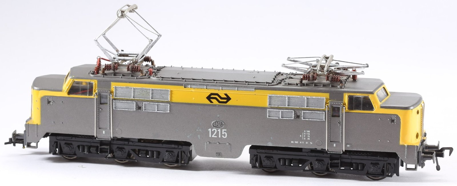 kallistoys-auctions-auktionen-antique-vintage-toys-antik-historisch-spielzeug-fleischmann-germany-train-eisenbahn-h0-electric-loco-ellok-nederlandse-spoorwegen-series-1215-geel-grijs-4372-2d.jpg
