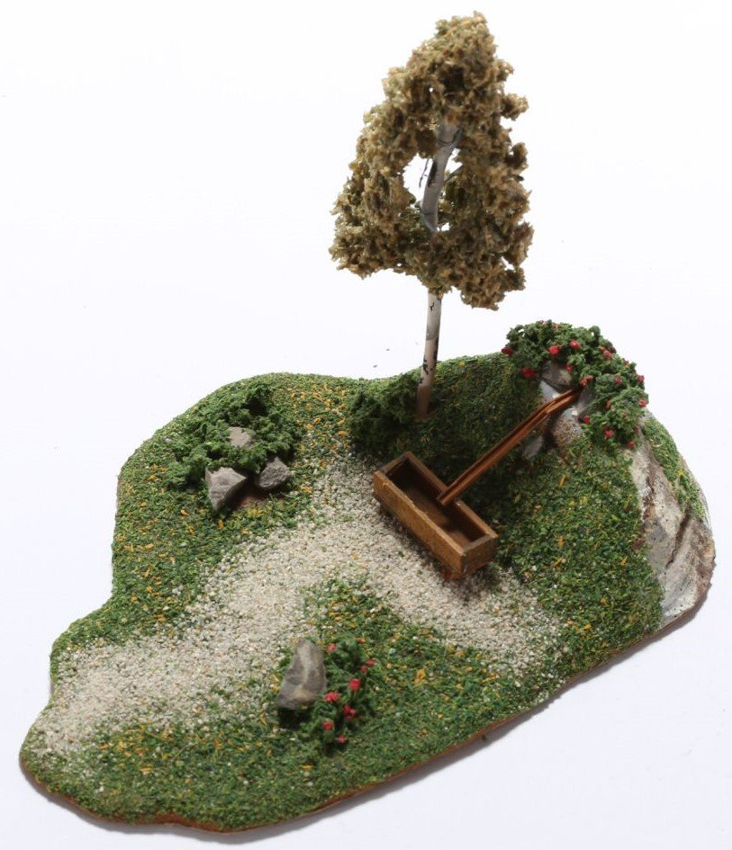 kallistoys auctions auktionen-antique vintage toys-antik historisch spielzeug-preiser-pmp-germany-wood figurine-holzfigur-scenery tree water well-diorama baum brunnen-1013-1b