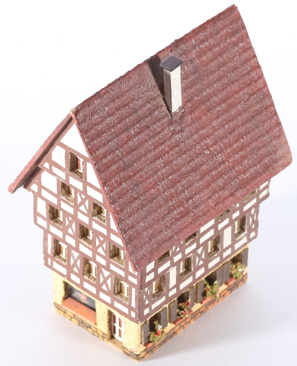 kallistoys auctions auktionen-antique vintage toys-antik historisch spielzeug-rudolf spitaler-germany-wood house-holzhaus-timbered-fachwerk-shop-laden-geschäft-6853-1b