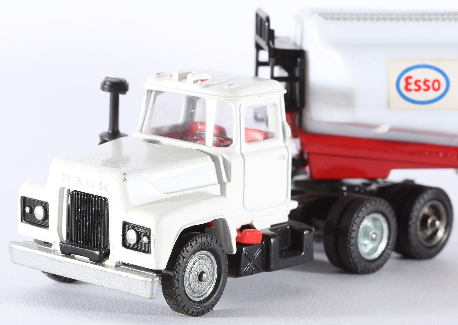 kallistoys auctions auktionen-antique vintage toys-antik historisch spielzeug-corgi major toys-england-diecast-truck-lkw-scale 1 to 43-mack truck petrol tanker-esso-1152-1e