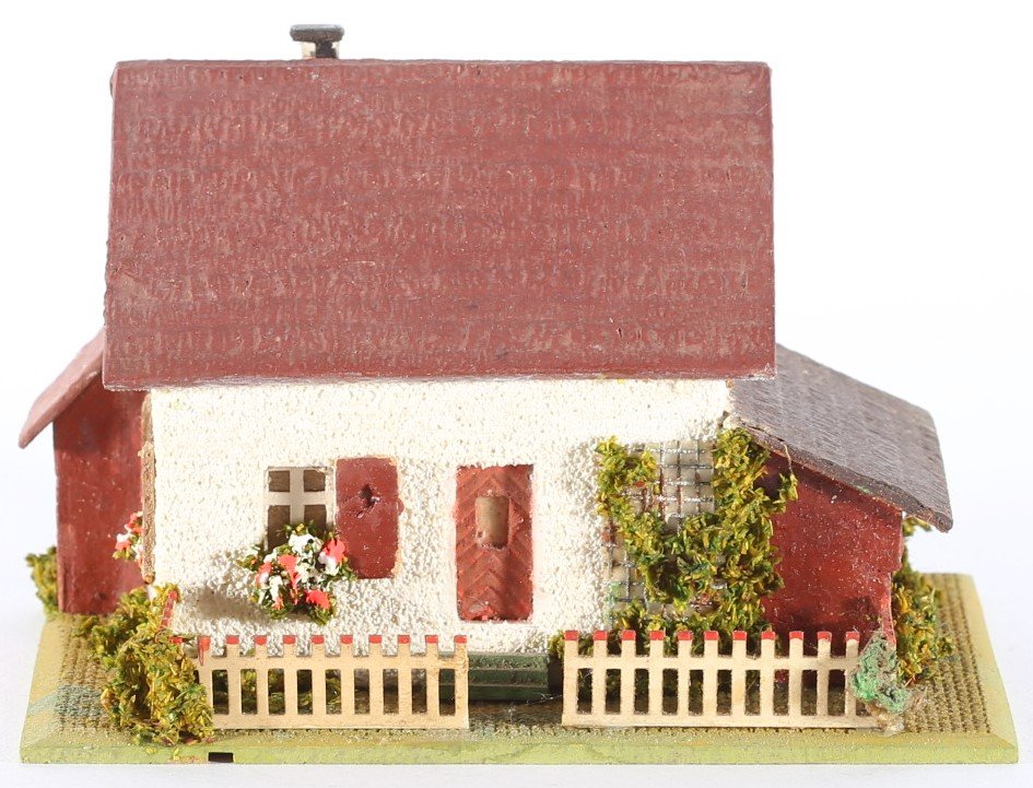 kallistoys auctions auktionen-antique vintage toys-antik historisch spielzeug-faller-germany-wood house-holzhaus-farm-bauernhaus-gezackte briefmarke-rote nummer-272-1c