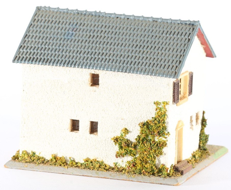 kallistoys auctions auktionen-antique vintage toys-antik historisch spielzeug-faller-germany-wood house-holzhaus-two storey home-veranda-zweistöckiges wohnhaus-braune nummer-256-1e