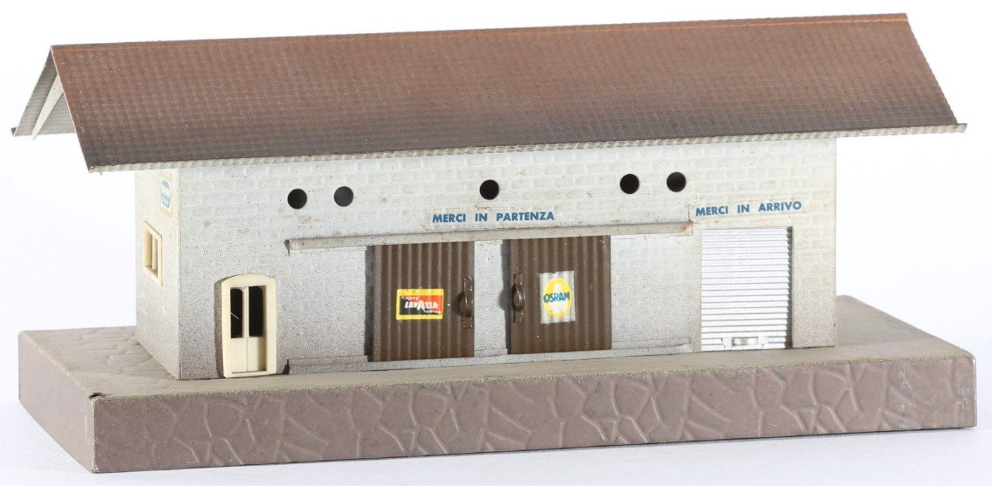 kallistoys auctions auktionen-antique vintage toys-antik historisch spielzeug-f.e.m.-italy-tinplate-blech-railway accessory-eisenbahnzubehör-goods station-güterbahnhof-scalo merci-54-1a