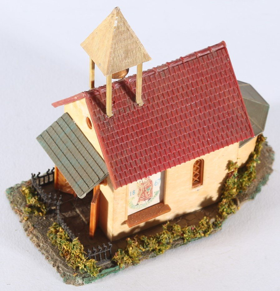 kallistoys auctions auktionen-antique vintage toys-antik historisch spielzeug-faller-germany-plastic house-plastikhaus-chapel-kapelle-ohne briefmarke-298-1b