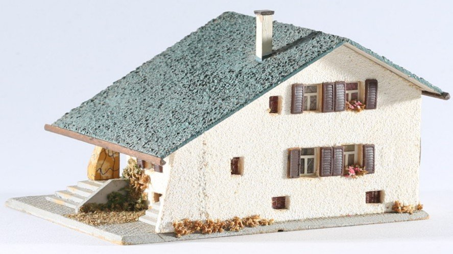 kallistoys auctions auktionen-antique vintage toys-antik historisch spielzeug-faller-germany-wood house-holzhaus-large mountain house-grosses chalet-gezackte briefmarke-braune nummer-289-1f