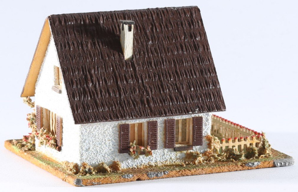 kallistoys auctions auktionen-antique vintage toys-antik historisch spielzeug-faller-germany-wood house-holzhaus-one family home-einfamilienwohnung-dach braun-gerade briefmarke-260-1f