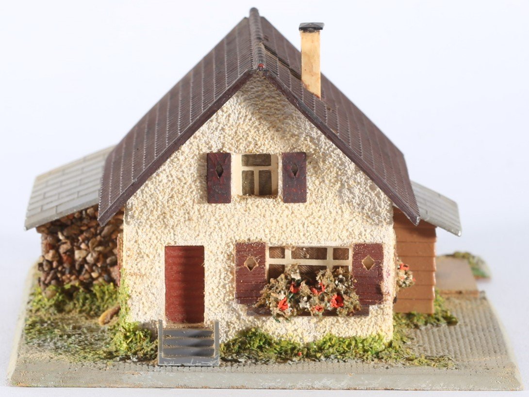 kallistoys auctions auktionen-antique vintage toys-antik historisch spielzeug-faller-germany-wood house-holzhaus-watermill-wassermühle-dach plastik-gezackte briefmarke-braune nr-231-1h