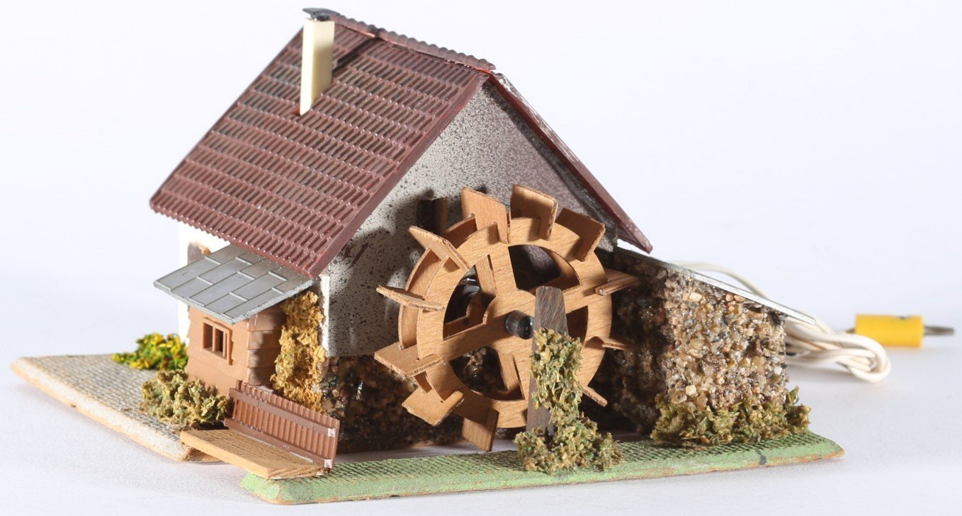 kallistoys auctions auktionen-antique vintage toys-antik historisch spielzeug-faller-germany-wood house-holzhaus-watermill-wassermühle-dach plastik-ohne briefmarke-231-1a