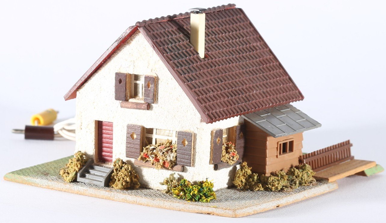 kallistoys auctions auktionen-antique vintage toys-antik historisch spielzeug-faller-germany-wood house-holzhaus-watermill-wassermühle-dach plastik-ohne briefmarke-231-1e
