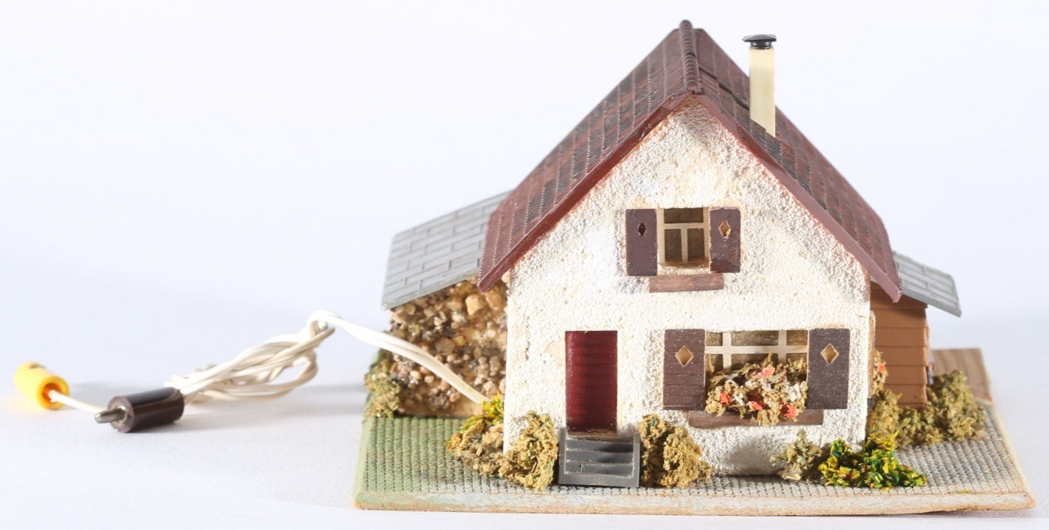 kallistoys auctions auktionen-antique vintage toys-antik historisch spielzeug-faller-germany-wood house-holzhaus-watermill-wassermühle-dach plastik-ohne briefmarke-231-1f