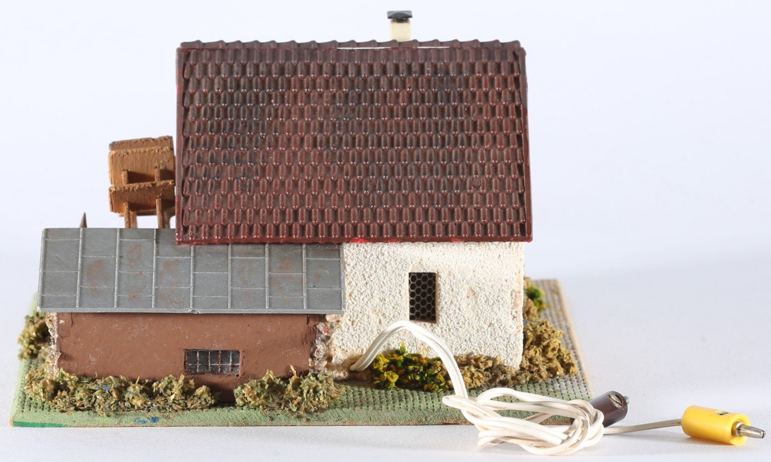 kallistoys auctions auktionen-antique vintage toys-antik historisch spielzeug-faller-germany-wood house-holzhaus-watermill-wassermühle-dach plastik-ohne briefmarke-231-1h