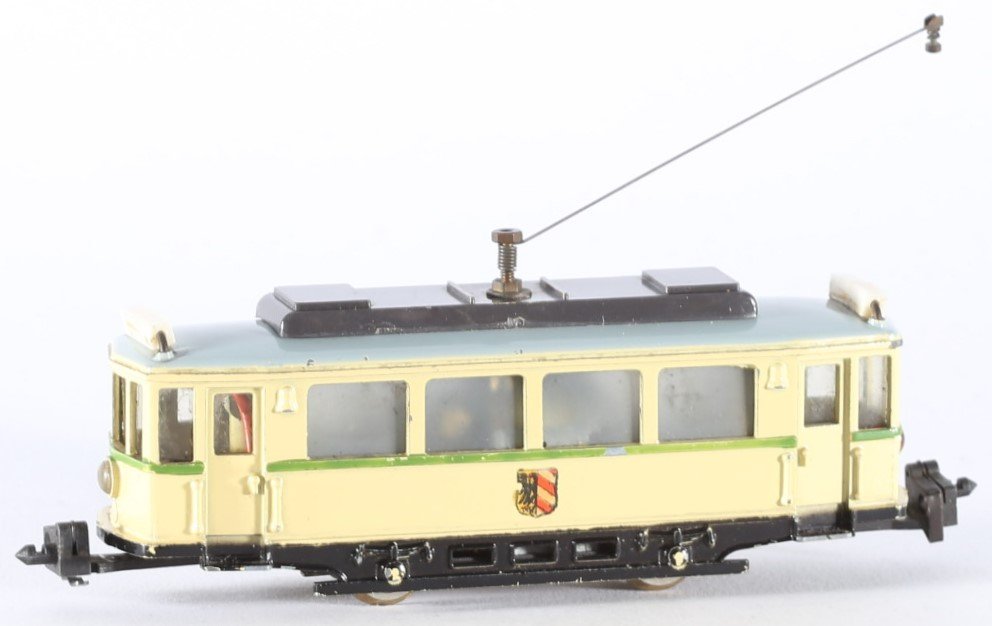 kallistoys auctions auktionen-antique vintage toys-antik historisch spielzeug-hamo-germany-tram-trolley-strassenbahn-gauge-spur h0-motor car-motorwagen-creme-grüne zierlinie-t205-2a