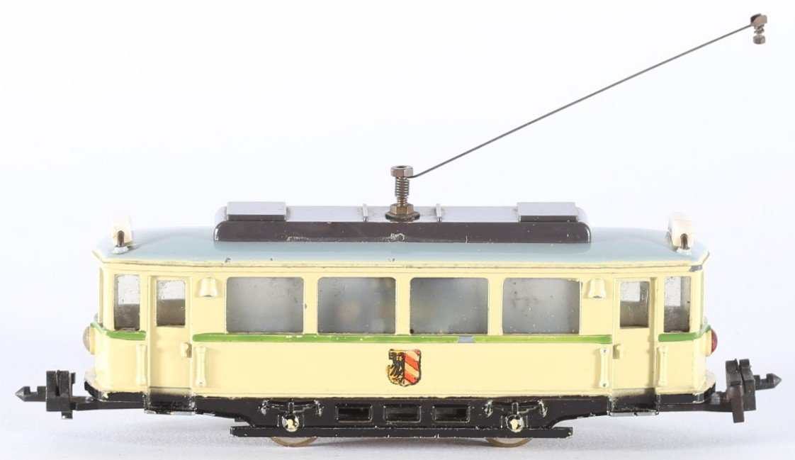 kallistoys auctions auktionen-antique vintage toys-antik historisch spielzeug-hamo-germany-tram-trolley-strassenbahn-gauge-spur h0-motor car-motorwagen-creme-grüne zierlinie-t205-2c