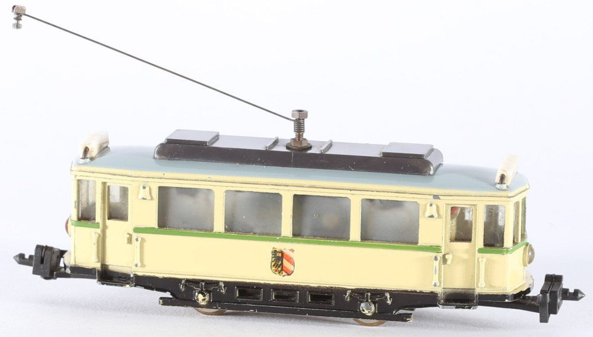 kallistoys auctions auktionen-antique vintage toys-antik historisch spielzeug-hamo-germany-tram-trolley-strassenbahn-gauge-spur h0-motor car-motorwagen-creme-grüne zierlinie-t205-2e