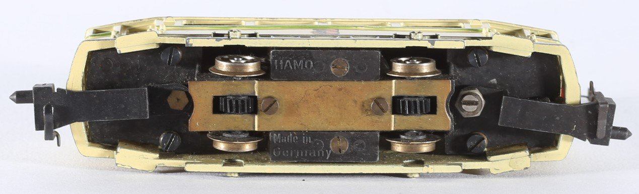 kallistoys auctions auktionen-antique vintage toys-antik historisch spielzeug-hamo-germany-tram-trolley-strassenbahn-gauge-spur h0-motor car-motorwagen-creme-grüne zierlinie-t205-2h