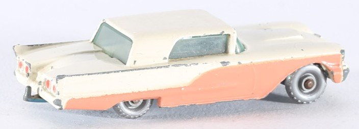 kallistoys auctions auktionen-antique vintage toys-antik historisch spielzeug-matchbox-lesney-england-diecast-car-auto-series 1 to 75-ford thunderbird-cream-peach-bluegreen base-75-2f