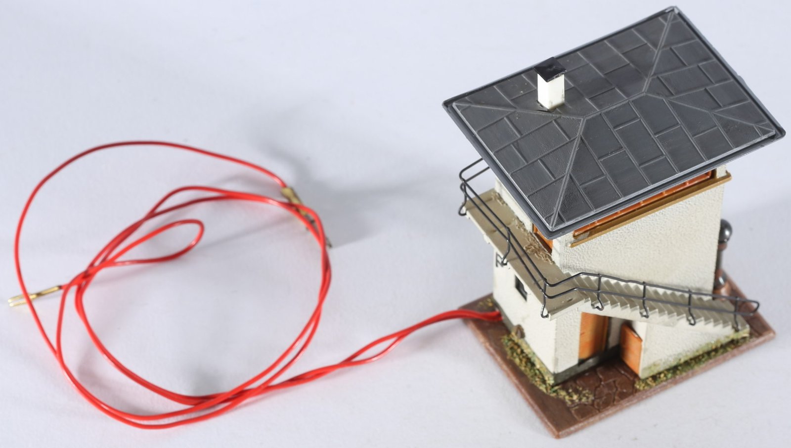 kallistoys auctions auktionen-antique vintage toys-antik historisch spielzeug-faller-germany-wood house-holzhaus-signal box-stellwerk-blockstelle mit läutwerk-ohne briefmarke-621-1b