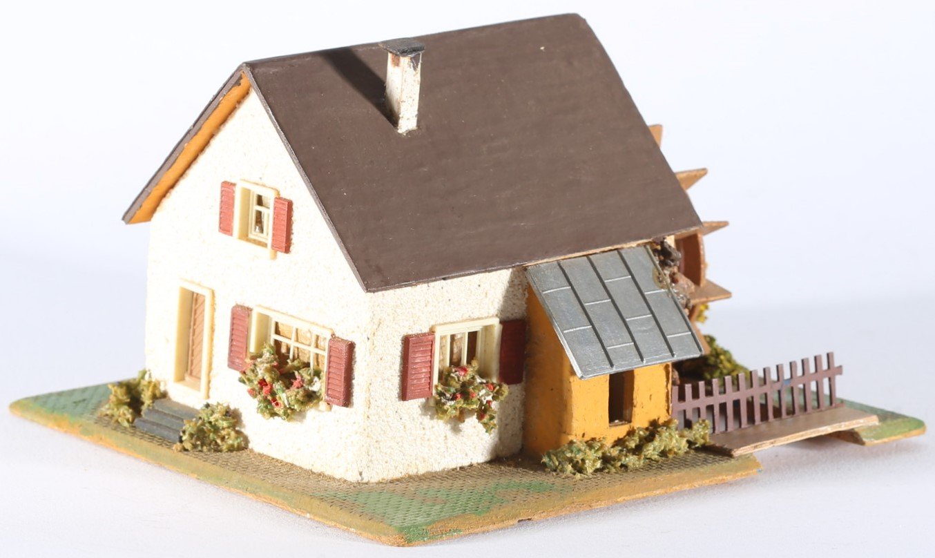 kallistoys auctions auktionen-antique vintage toys-antik historisch spielzeug-faller-germany-wood house-holzhaus-watermill-wassermühle ohne motor-gezackte briefmarke-rote nummer-232-1g