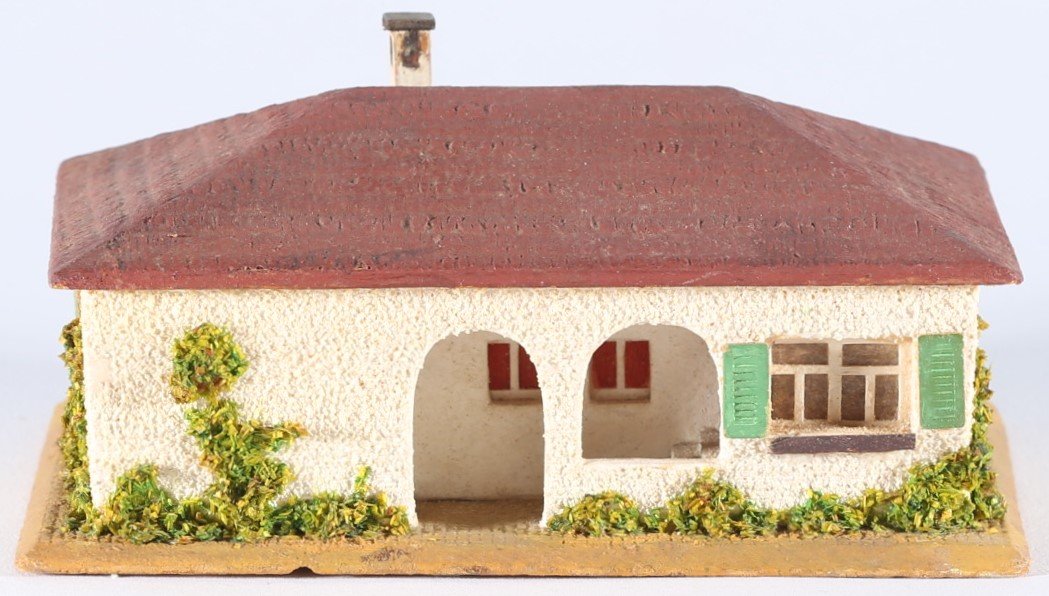 kallistoys auctions auktionen-antique vintage toys-antik historisch spielzeug-faller-germany-wood house-holzhaus-family home-siedlerhaus-sommerhaus-gezackte briefmarke-rote nummer-255-1c