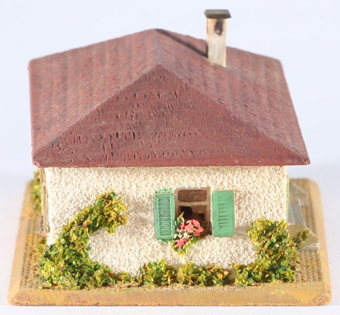 kallistoys auctions auktionen-antique vintage toys-antik historisch spielzeug-faller-germany-wood house-holzhaus-family home-siedlerhaus-sommerhaus-gezackte briefmarke-rote nummer-255-1g