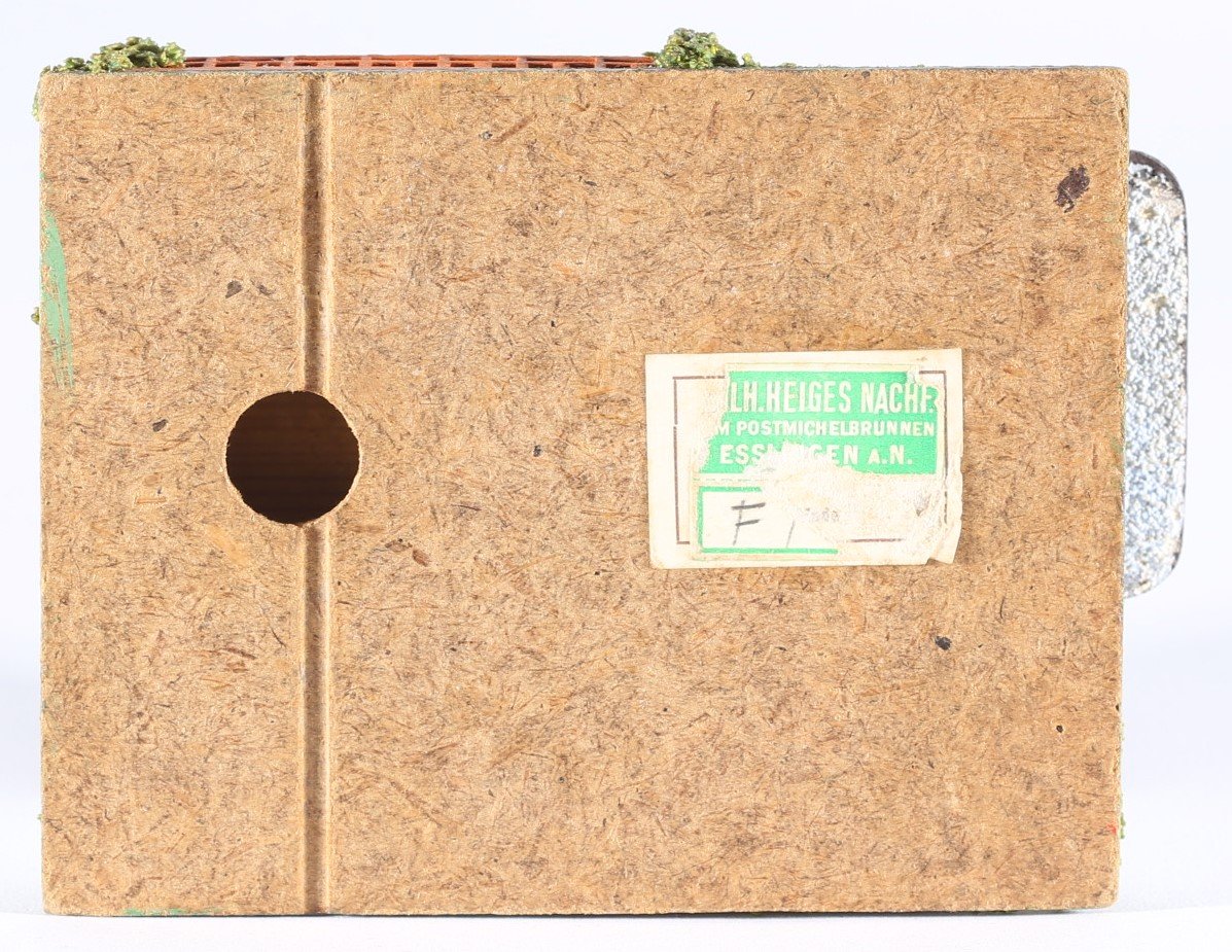 kallistoys auctions auktionen-antique vintage toys-antik historisch spielzeug-faller-germany-wood house-holzhaus-house with canopy-haus mit vordach-ohne briefmarke-270-1i