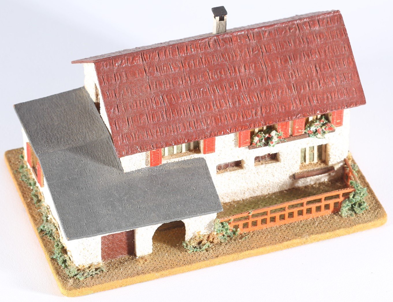 kallistoys auctions auktionen-antique vintage toys-antik historisch spielzeug-faller-germany-wood house-holzhaus-two storey home garage-zweistöckiges wohnhaus-gerade briefmarke-rote nummer-257-1b