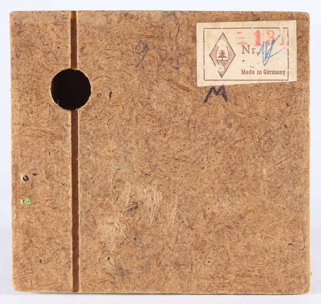 kallistoys auctions auktionen-antique vintage toys-antik historisch spielzeug-faller-germany-wood house-holzhaus-gatekeepers house-bahnwärterhaus-gerade briefmarke-rote nummer-orange-131-1j