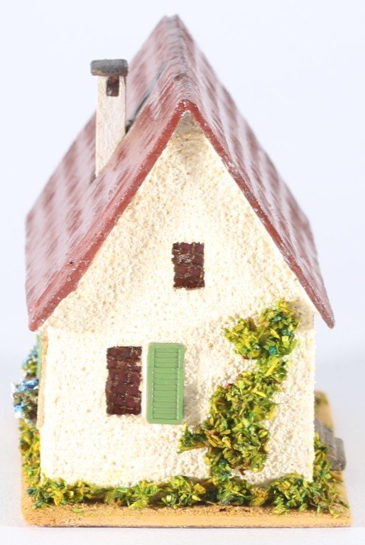 kallistoys auctions auktionen-antique vintage toys-antik historisch spielzeug-faller-germany-wood house-holzhaus-small family home-siedlerhaus-gezackte briefmarke-rote nummer-253-1d