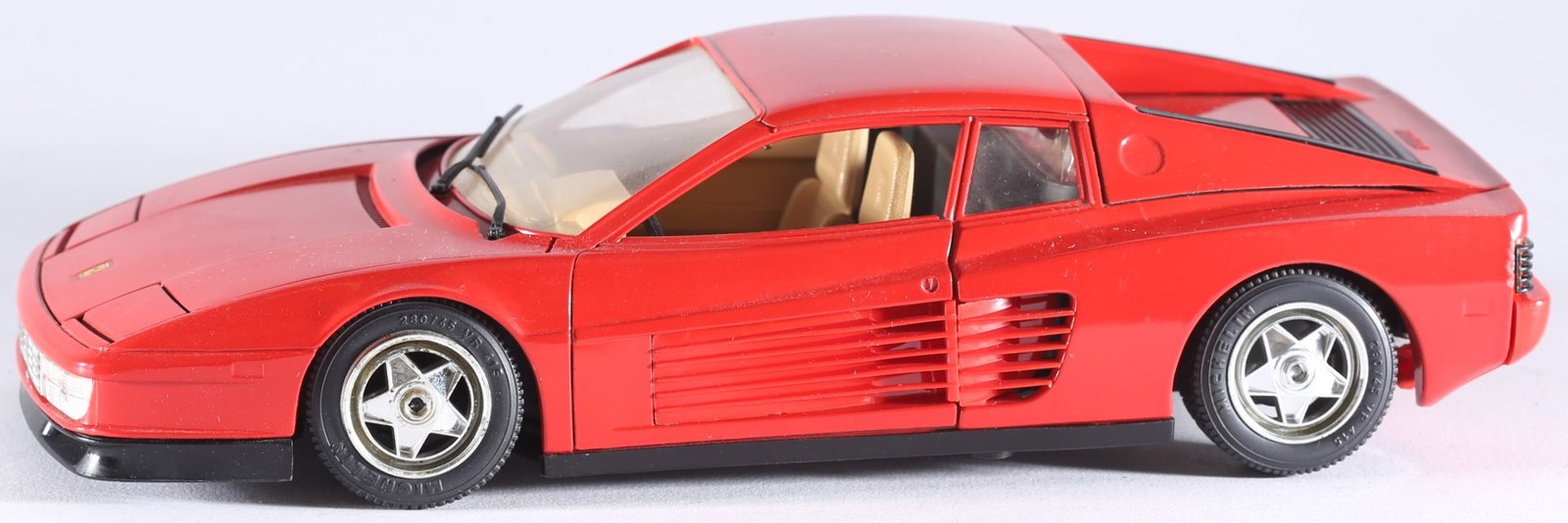 kallistoys-auctions-auktionen-antique-vintage-toys-antik-historisch-spielzeug-bburago-italy-1-to-18-ferrari-testarossa-red-3019-1a