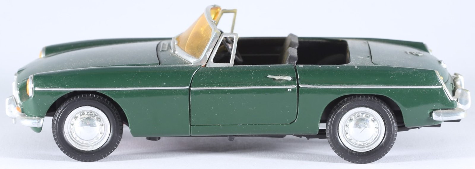 kallistoys-auctions-auktionen-antique-vintage-toys-antik-historisch-spielzeug-corgi-china-diecast-car-auto-diecast-scale-1-to-18-mgb-convertible-green-2c