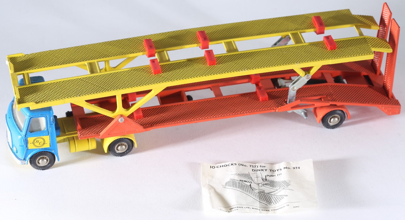 kallistoys-auctions-auktionen-antique-vintage-toys-antik-historisch-spielzeug-dinky-toys-united-kingdom-diecast-a-e-c-hoyner-car-transporter-974-1c