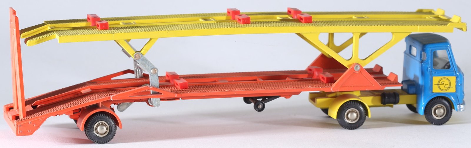 kallistoys-auctions-auktionen-antique-vintage-toys-antik-historisch-spielzeug-dinky-toys-united-kingdom-diecast-a-e-c-hoyner-car-transporter-974-1g