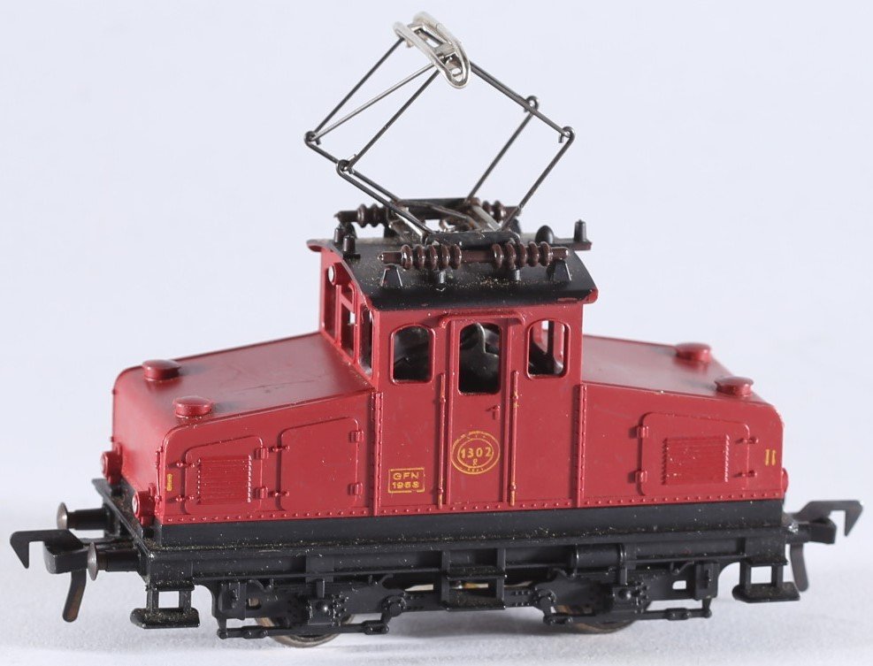 kallistoys-auctions-auktionen-antique-vintage-toys-antik-historisch-spielzeug-fleischmann-germany-train-eisenbahn-electric-loco-ellok-red-1302r-2a