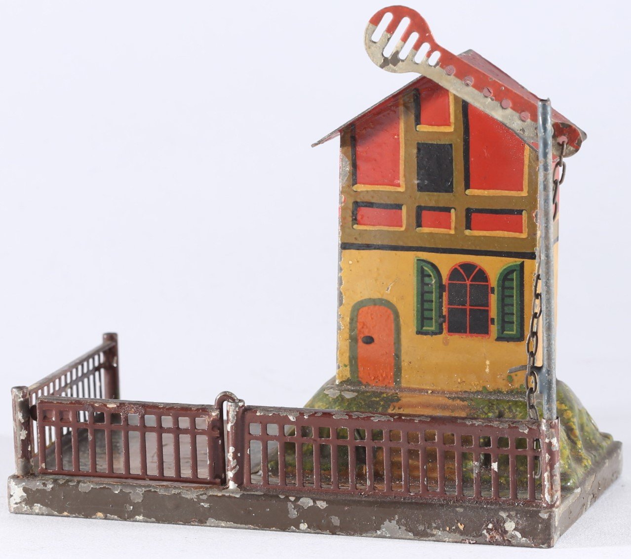 kallistoys-auctions-auktionen-antique-vintage-toys-antik-historisch-spielzeug-marklin-germany-tinplate-blech-railway-accessory-eisenbahnzubehor-gatekeepers-house-bahnwarterhaus-2038-1e