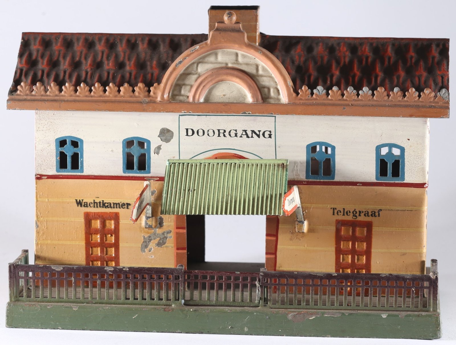 kallistoys-auctions-auktionen-antique-vintage-toys-antik-historisch-spielzeug-marklin-germany-tinplate-blech-railway-accessory-eisenbahnzubehor-station-bahnhof-2001-0-nl-version-1h