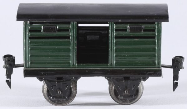 kallistoys-auctions-auktionen-antique-vintage-toys-antik-historisch-spielzeug-marklin-germany-train-eisenbahn-cattle-car-viehwagen-ohne-tur-1969-dunkelgrun-1c