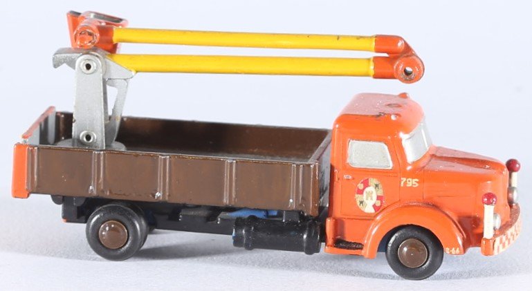 kallistoys-auctions-auktionen-antique-vintage-toys-antik-historisch-spielzeug-schuco-piccolo-germany-diecast-truck-lkw-skyworker-hebebuhnenwagen-770-1e