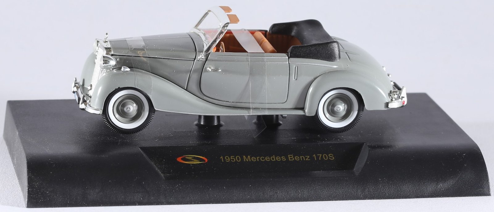 kallistoys-auctions-auktionen-antique-vintage-toys-antik-historisch-spielzeug-solido-france-car-auto-1-to-32-mercedes-170s-convertible-1950-grey-1a