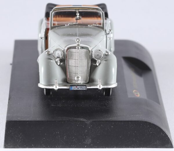 kallistoys-auctions-auktionen-antique-vintage-toys-antik-historisch-spielzeug-solido-france-car-auto-1-to-32-mercedes-170s-convertible-1950-grey-1d