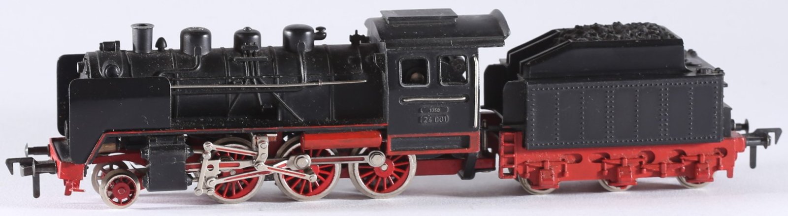 kallistoys-auctions-auktionen-antique-vintage-toys-antik-historisch-spielzeug-fleischmann-germany-train-eisenbahn-steam-loco-dampflok-br-24-001-1350-1a