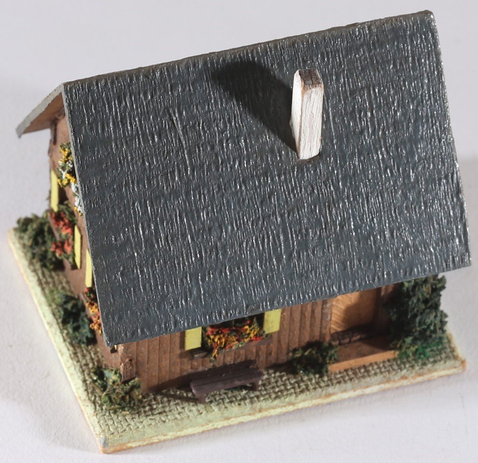 kallistoys-auctions-auktionen-antique-vintage-toys-antik-historisch-spielzeug-creglinger-modell-spielwaren-germany-wood-house-holzhaus-black-forest-schwarzwaldhaus-366-2b