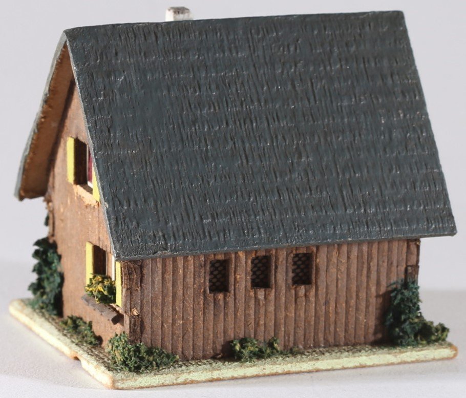 kallistoys-auctions-auktionen-antique-vintage-toys-antik-historisch-spielzeug-creglinger-modell-spielwaren-germany-wood-house-holzhaus-black-forest-schwarzwaldhaus-366-2f
