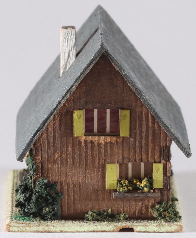 kallistoys-auctions-auktionen-antique-vintage-toys-antik-historisch-spielzeug-creglinger-modell-spielwaren-germany-wood-house-holzhaus-black-forest-schwarzwaldhaus-366-2g