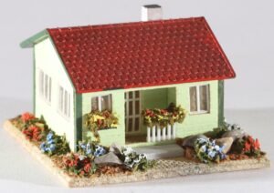 Vintage CREGLINGER MODELL SPIELWAREN (CM) H0 scale 1/90 premanufactured wood house summerhouse #316