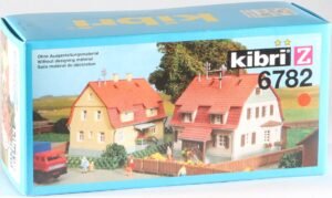 Kibri gauge Z scale 1:220 kit family homes #6782 new in original box