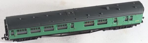 kallistoys-auctions-auktionen-antique-vintage-toys-antik-historisch-spielzeug-lgb-germany-spbachmann-china-00-gauge-train-eisenbahn-bulleid-corridor-open-brake-2nd-class-british-railways-green-34501-1