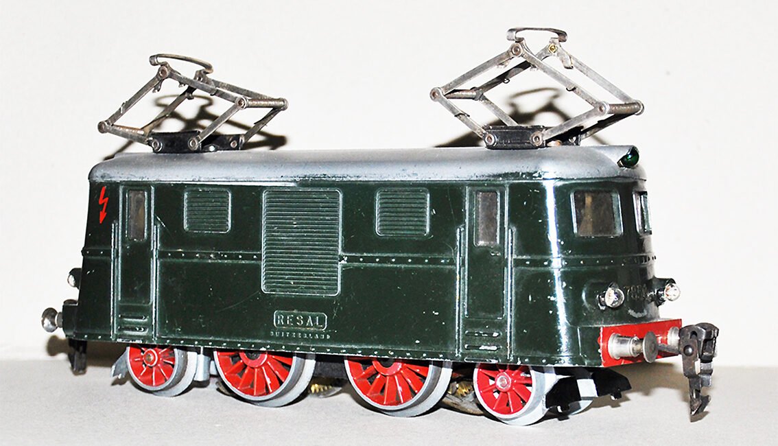 3-resal-loco-complete